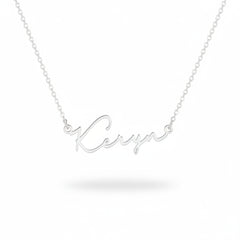Custom name necklace in 925 silver with electroplated gold or rose gold finish. Adjustable length (21–50cm). The perfect thoughtful gift – order your engraving today. aru collection