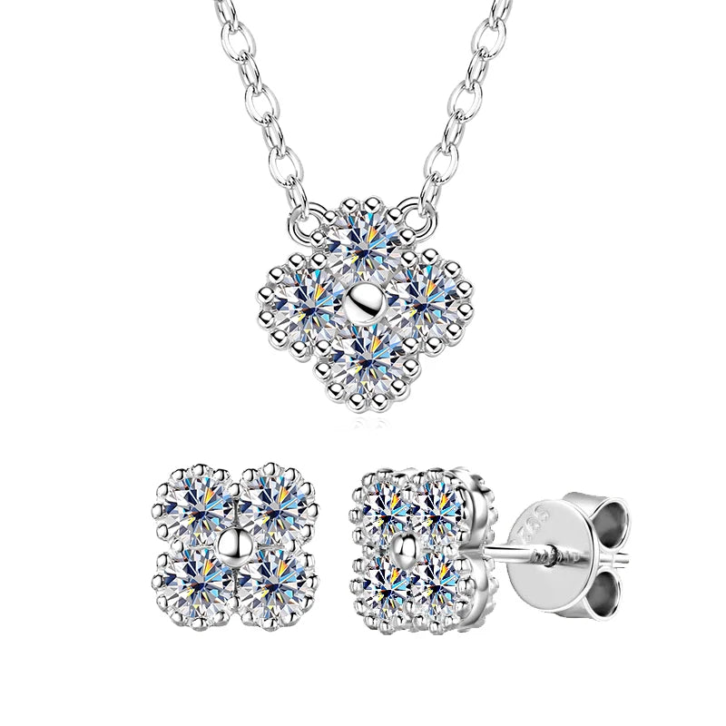 Four-leaf clover moissanite jewelry set in gift box